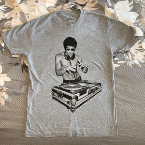 BRUCE LEE DJ tshirt gray size s - very soft